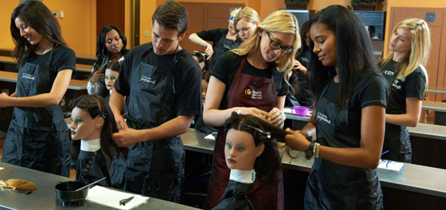 Top Tips to Becoming A Cosmetologist