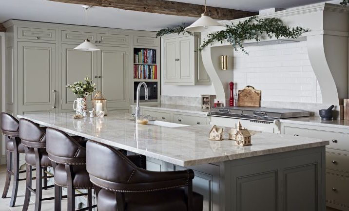 corner storage cabinets