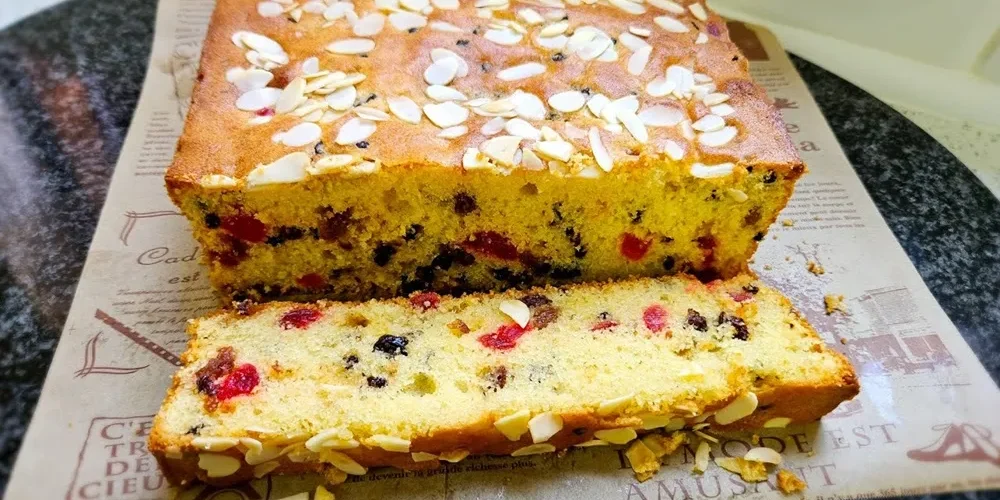 Light Fruit Cake Recipe